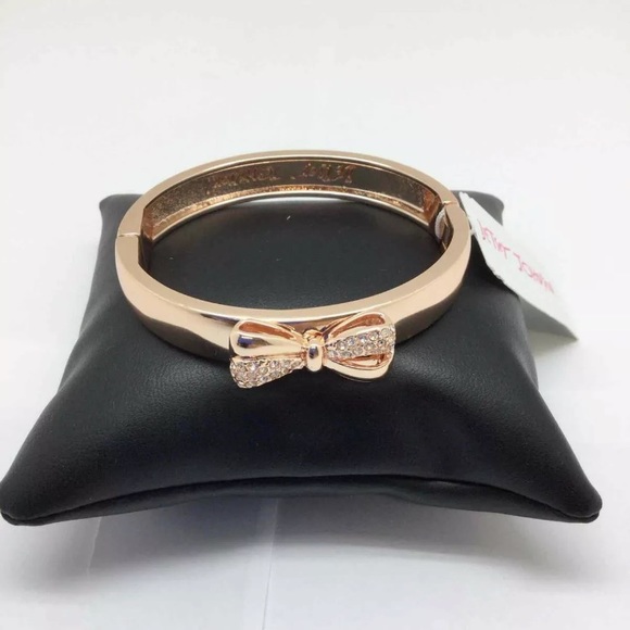 Betsey Johnson Jewelry - NWT Betsey Johnson Rose Gold Tone Bow Bracelet